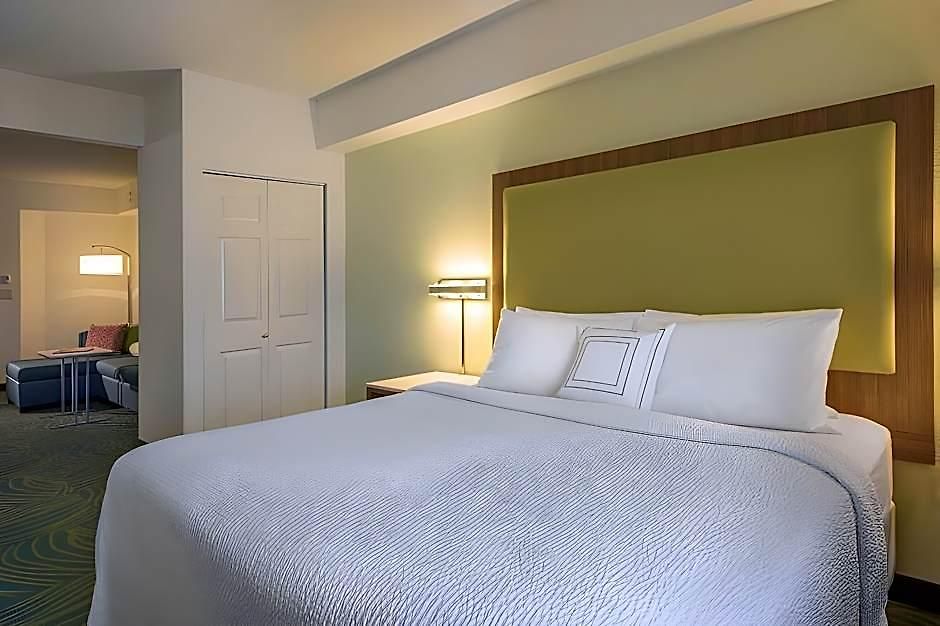 The Beacon Airport By Ihg Charlotte