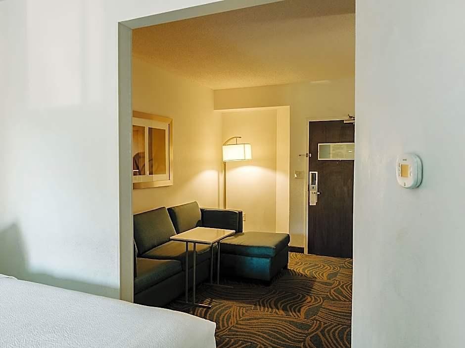 The Beacon Airport By Ihg