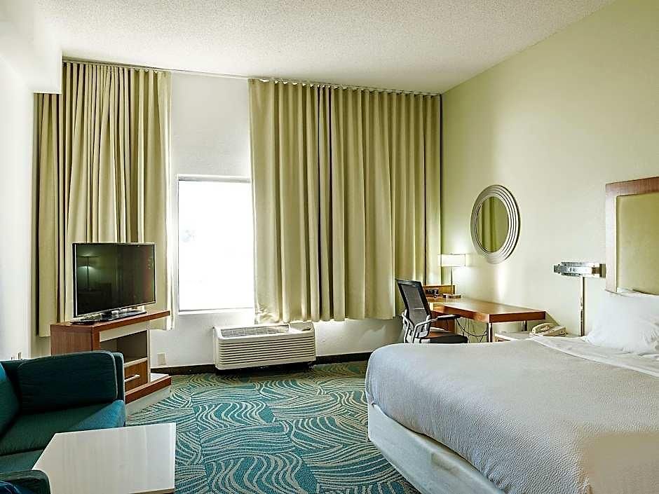 The Beacon Airport By Ihg Hotel Charlotte