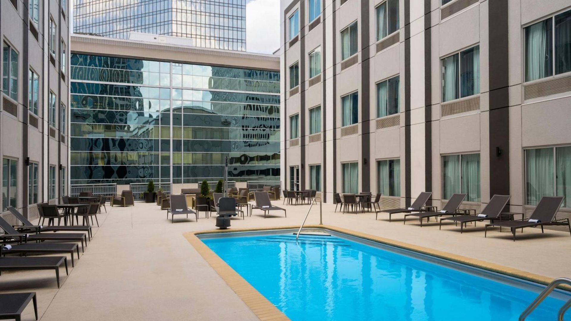 Hotel Courtyard Center Charlotte