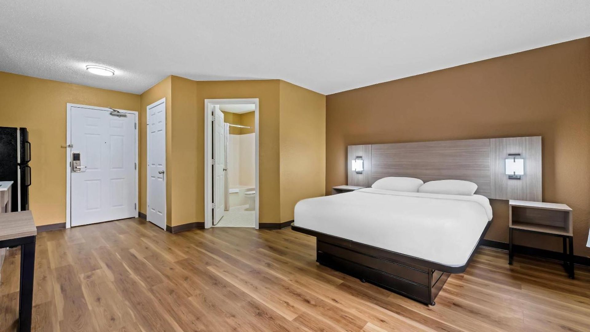 Mainstay - Executive Park Hotel