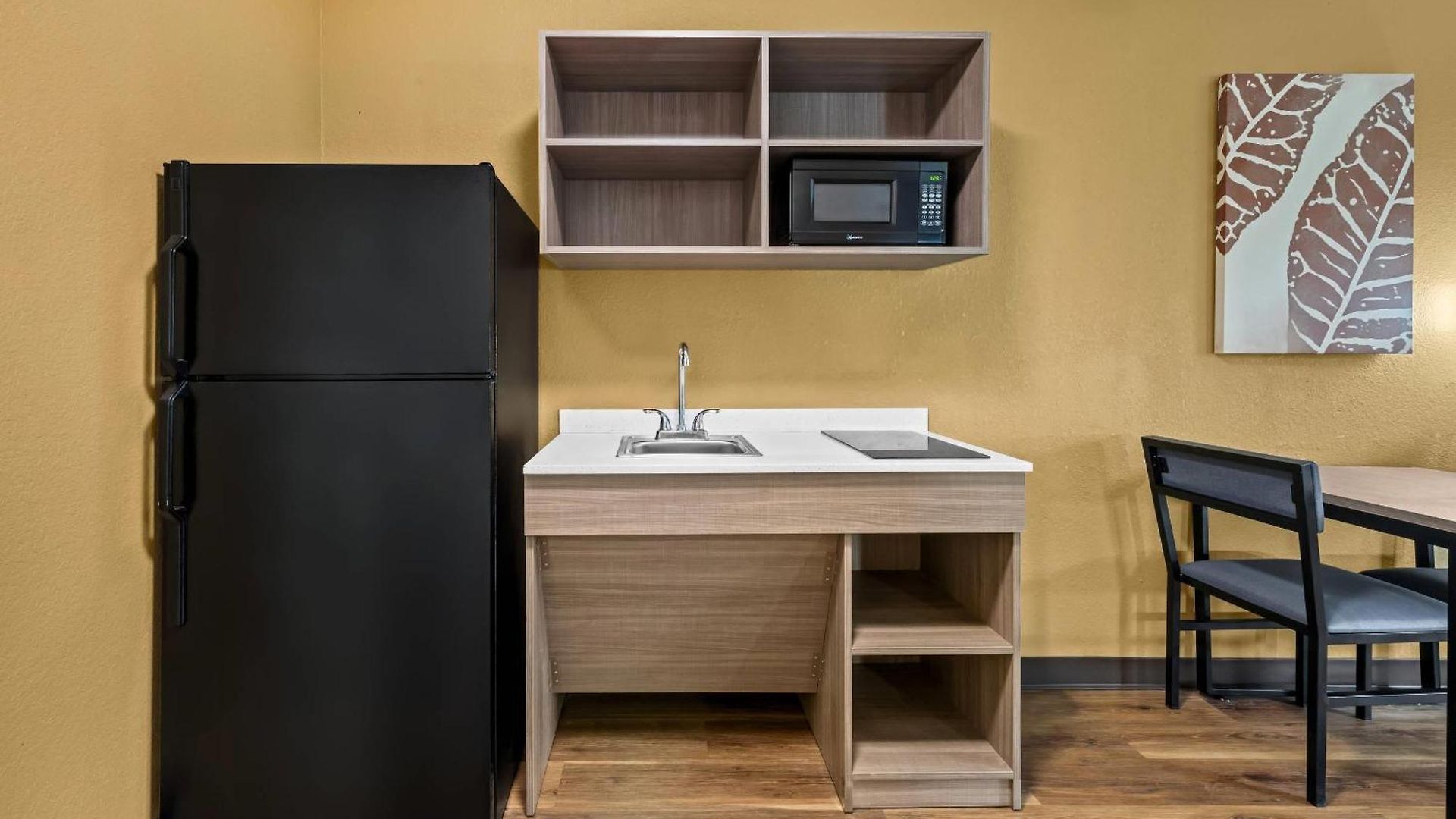 Mainstay - Executive Park 3*