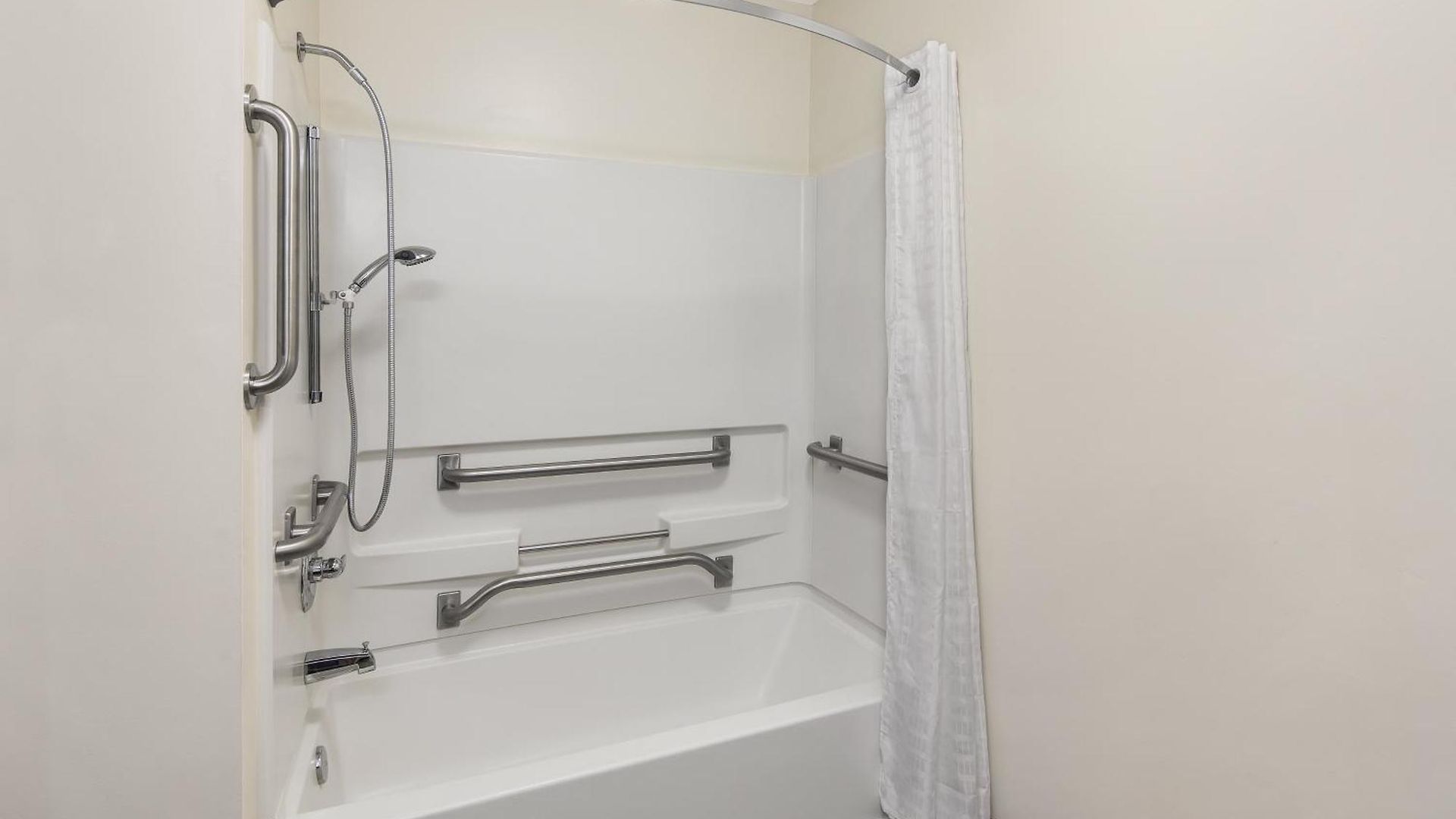Candlewood - - Arrowood By Ihg Charlotte