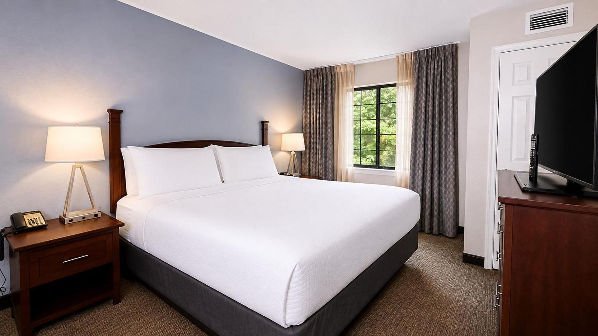 Staybridge - Ballantyne By Ihg