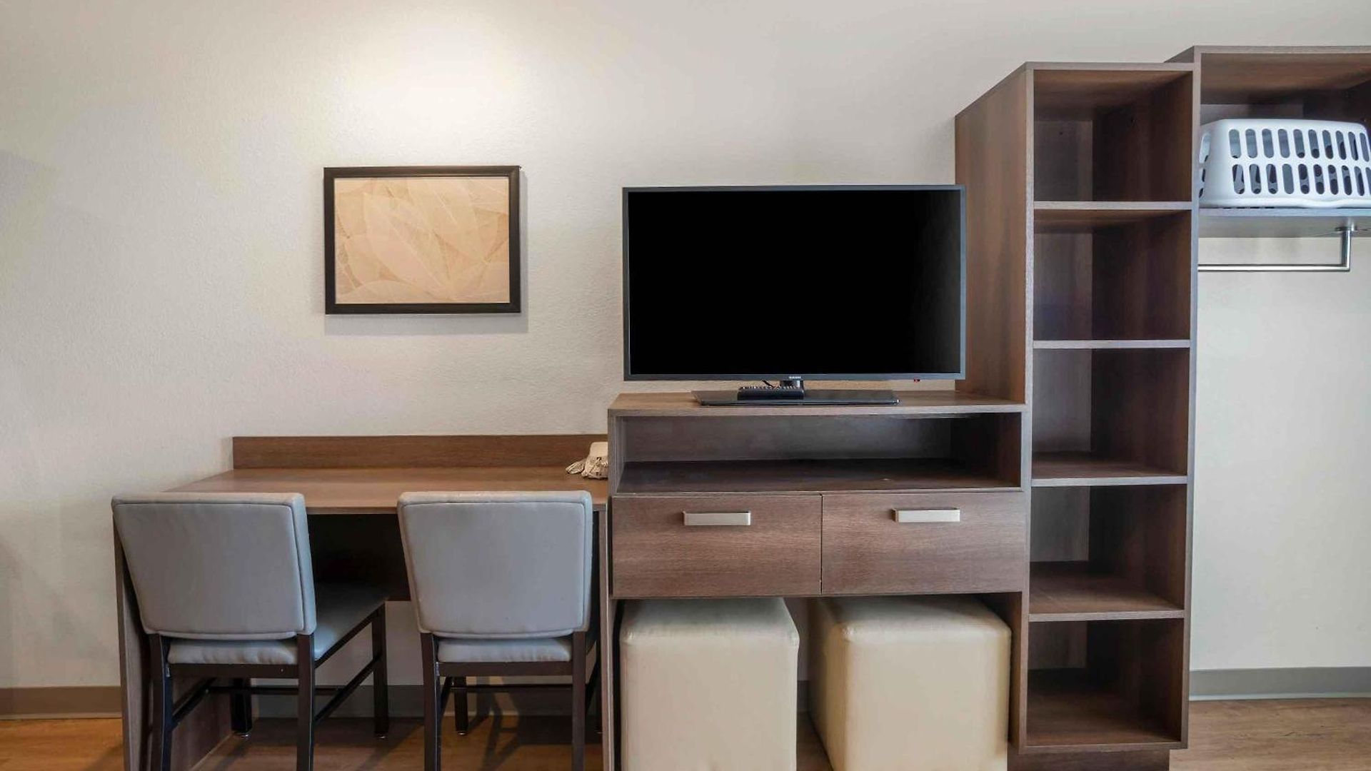 Extended America Select - - Northlake Hotel 3*