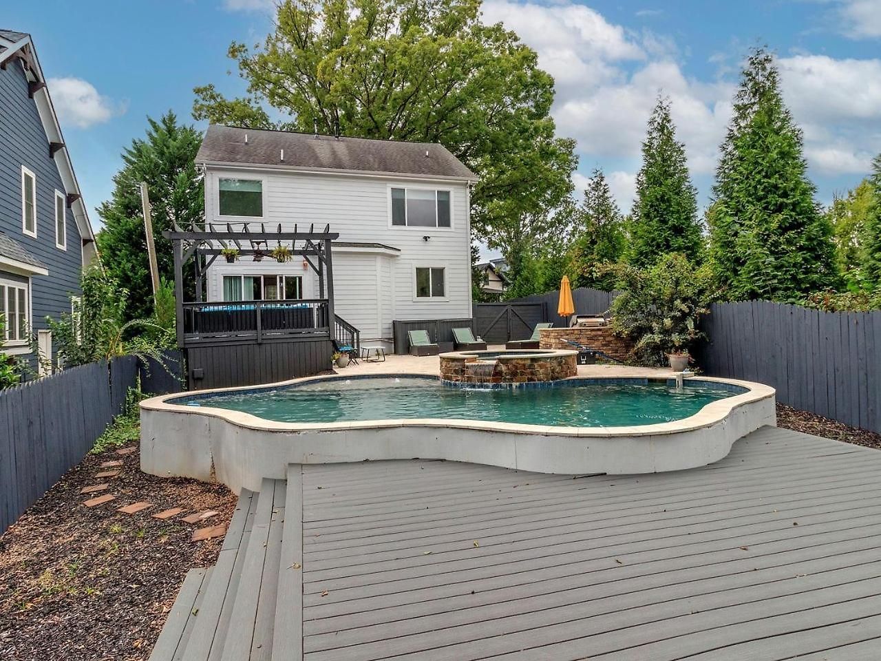 Holiday home Opulent Modern Vacation Paradise Near Catawba River In North Carolina Charlotte