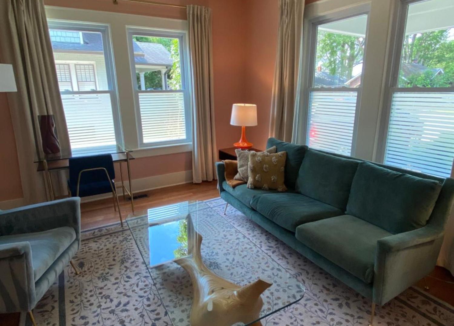 Holiday home 3 Bed, Luxury Bungalow, With Mature Garden, Minutes From Uptown Charlotte