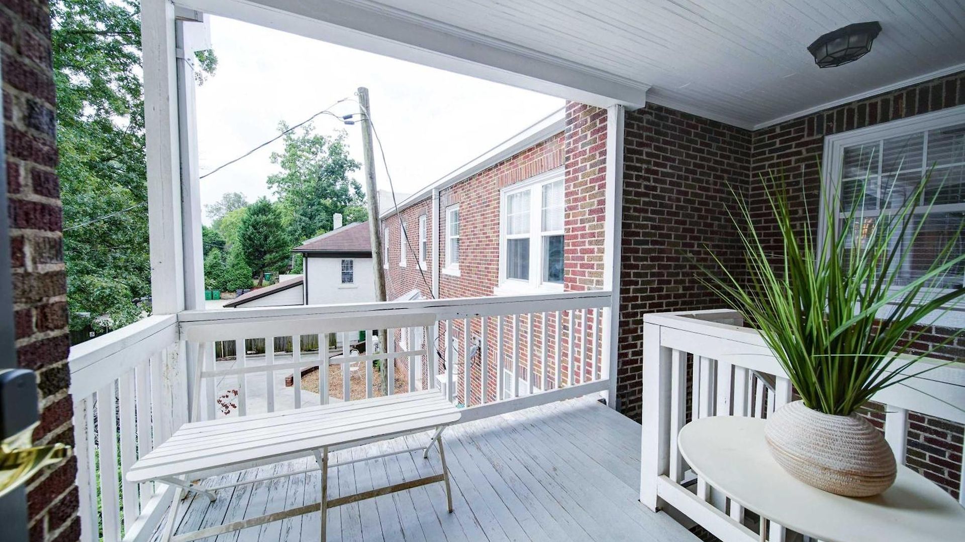 Vibrant And Cozy 2br Near Uptown With Balcony * Charlotte