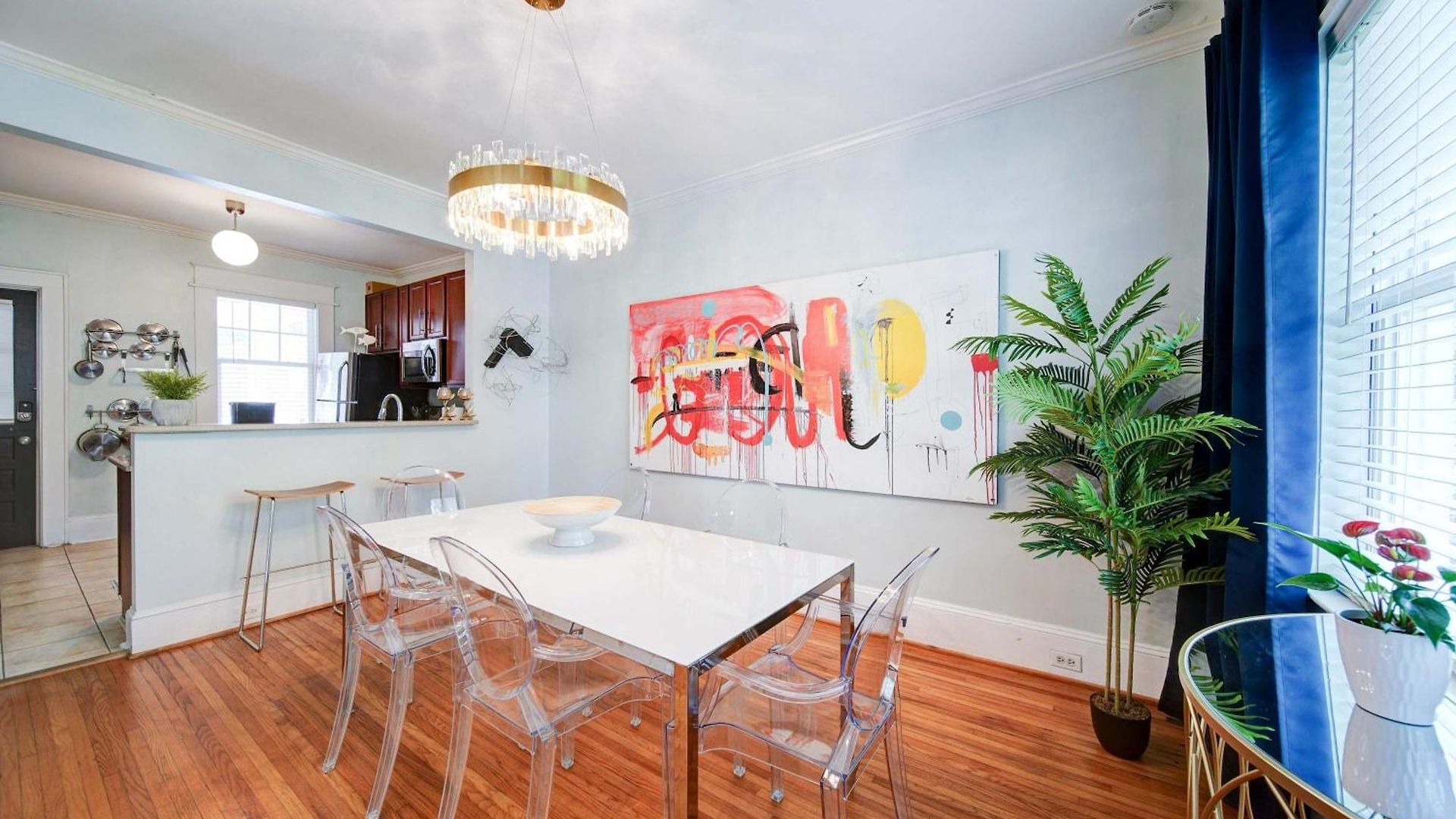Vibrant And Cozy 2br Near Uptown With Balcony Charlotte