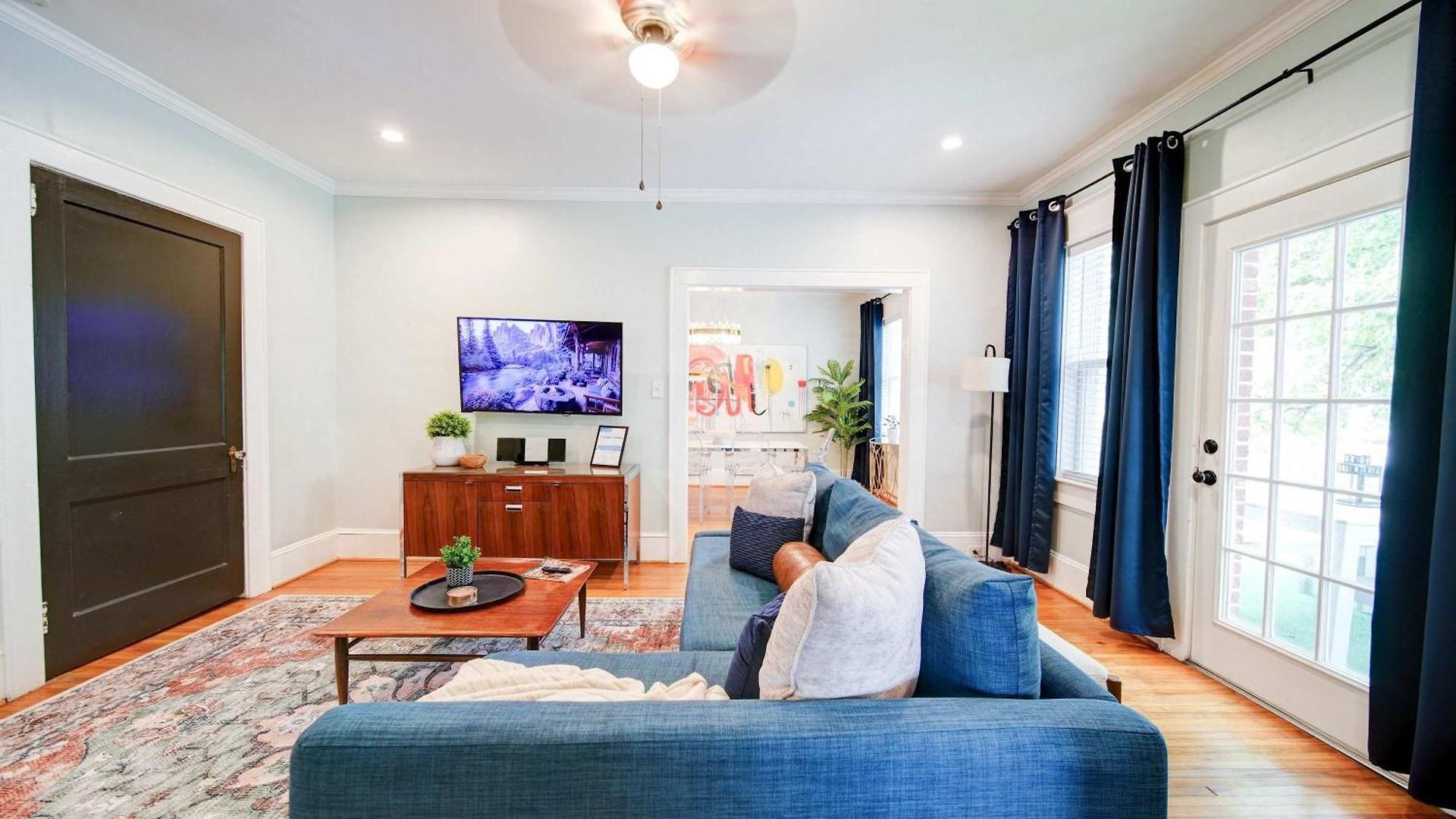 Holiday home Vibrant And Cozy 2br Near Uptown With Balcony Charlotte