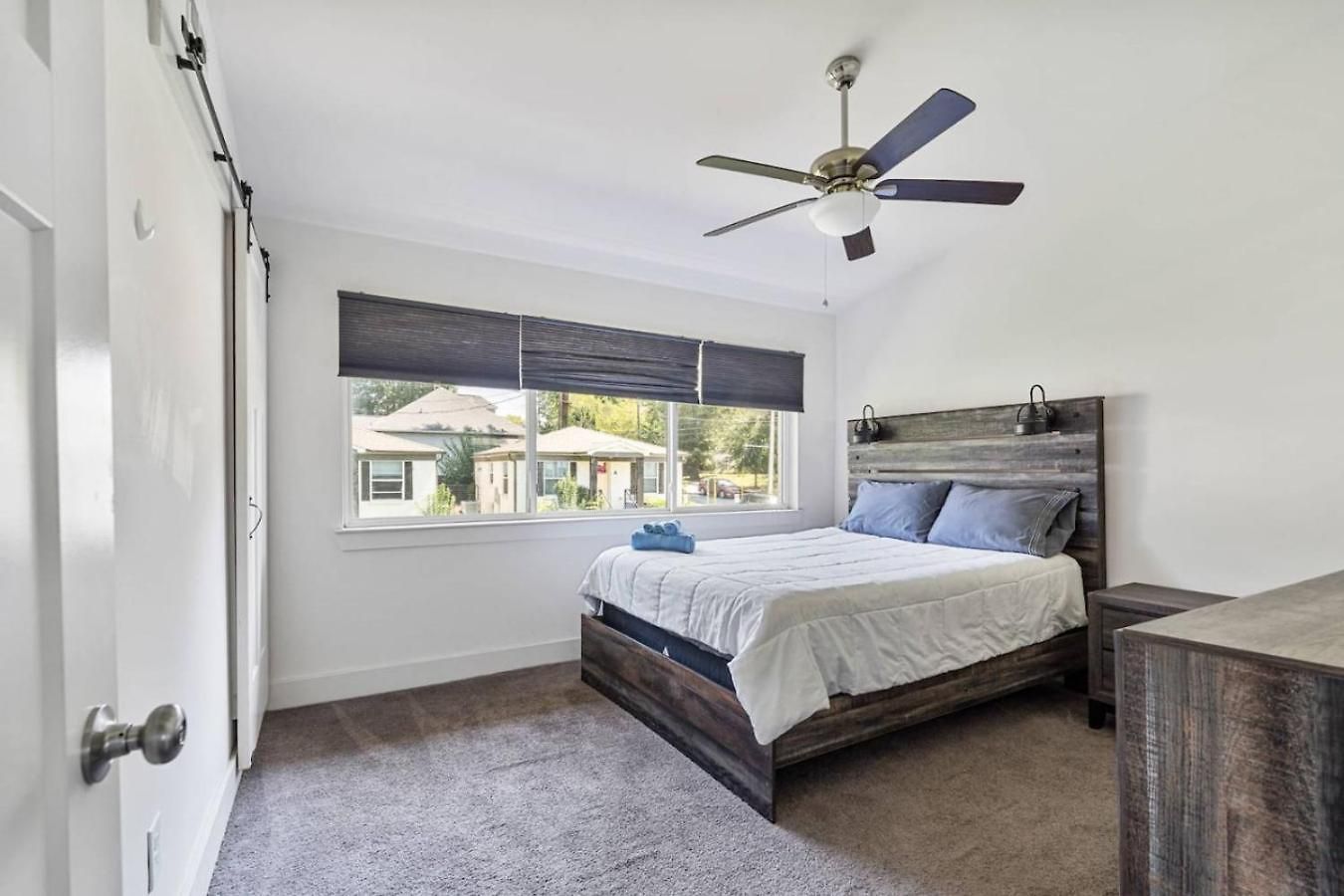 Sleek 2br Townhouse, Stones Throw To Uptown Apartment Charlotte