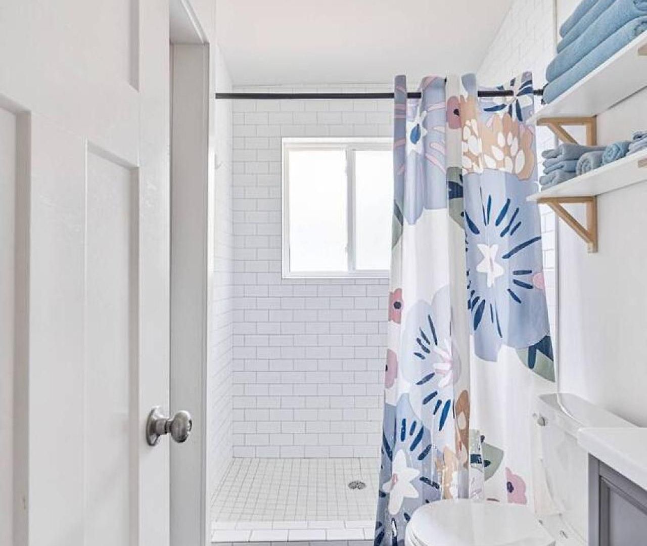 Sleek 2br Townhouse, Stones Throw To Uptown *