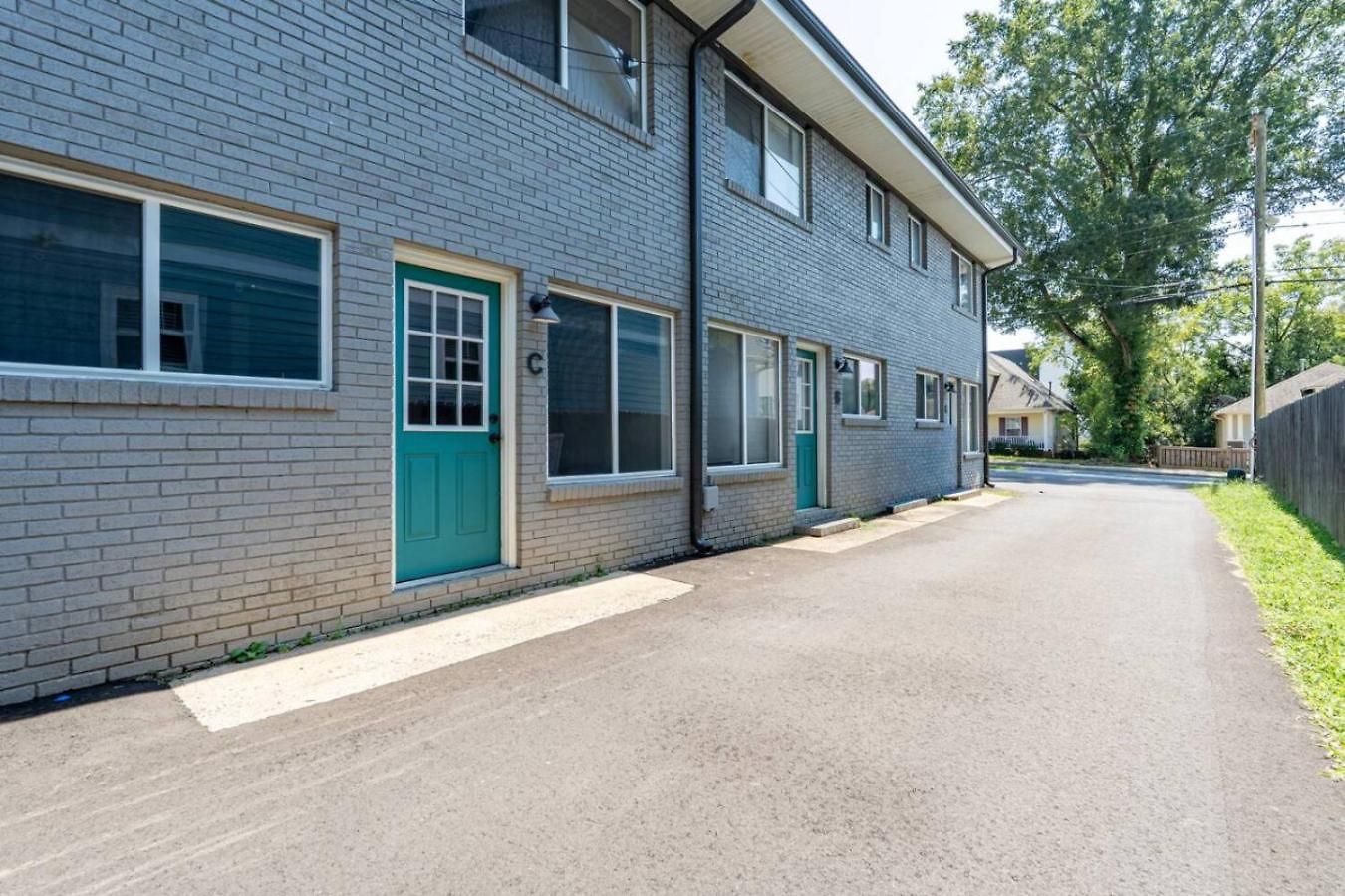 Sleek 2br Townhouse, Stones Throw To Uptown Charlotte