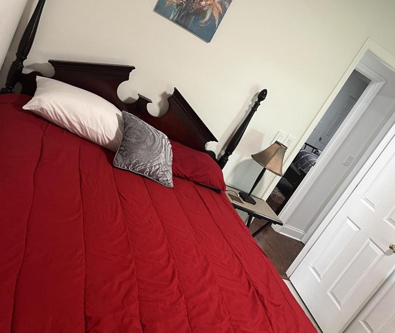 Comfort Home, Near Uptown And Airport Holiday home