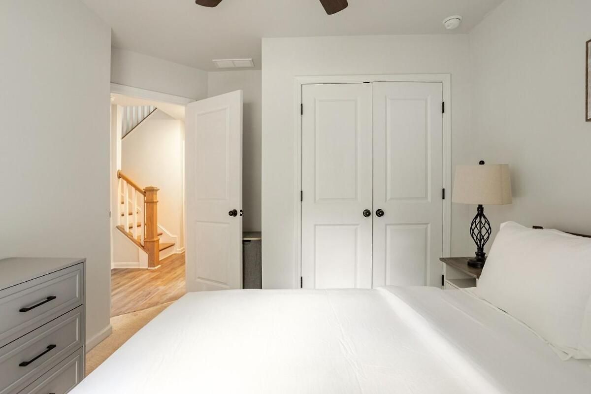 Uptown With Private Garage * Charlotte