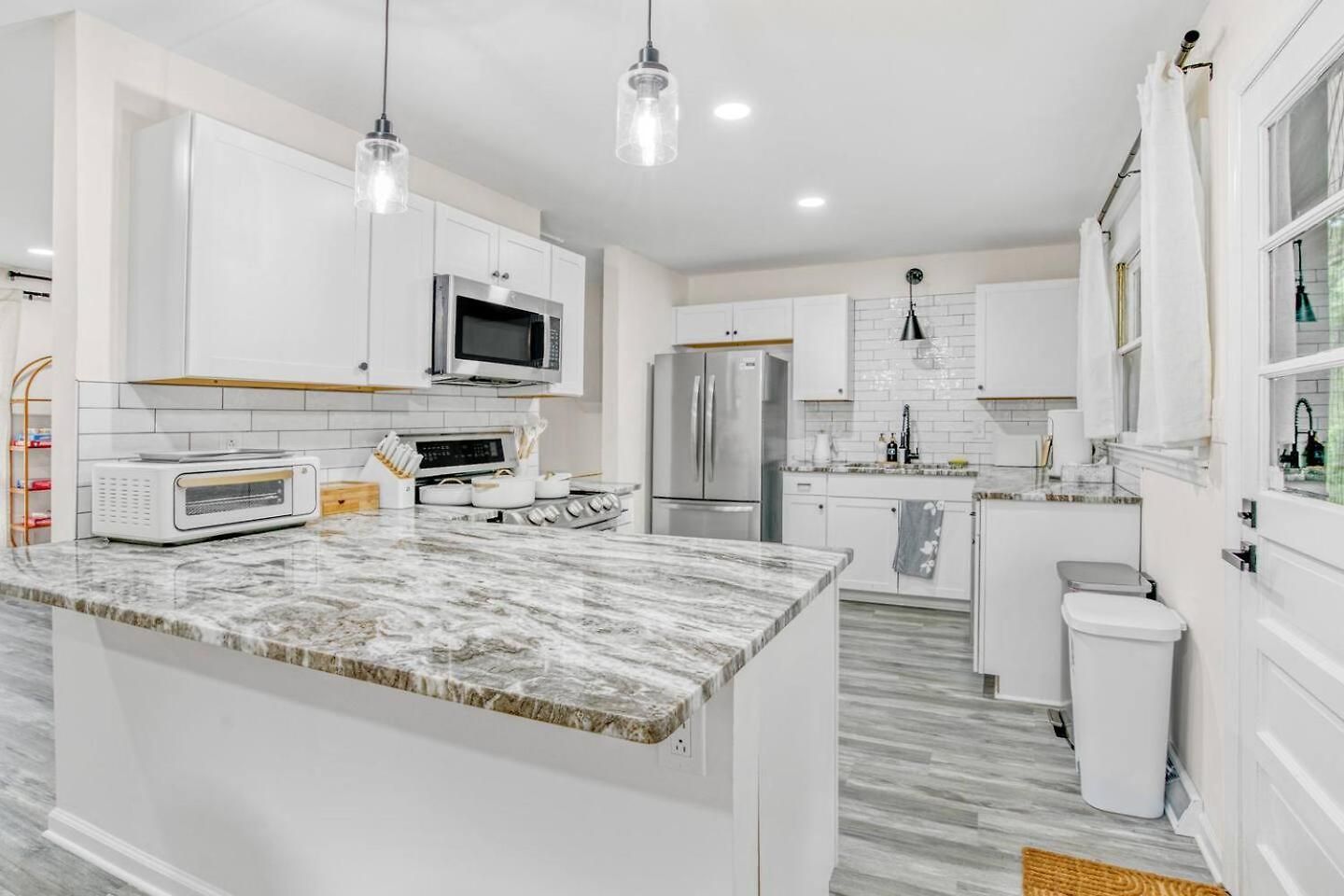 Brand New Stylish 5br3ba 15mins Clt Downtown Charlotte