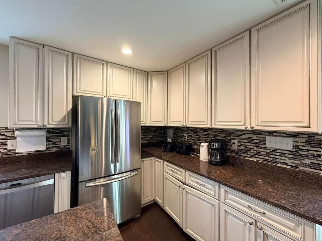3br W Yard & Wifi Sleeps 10 Holiday home Charlotte