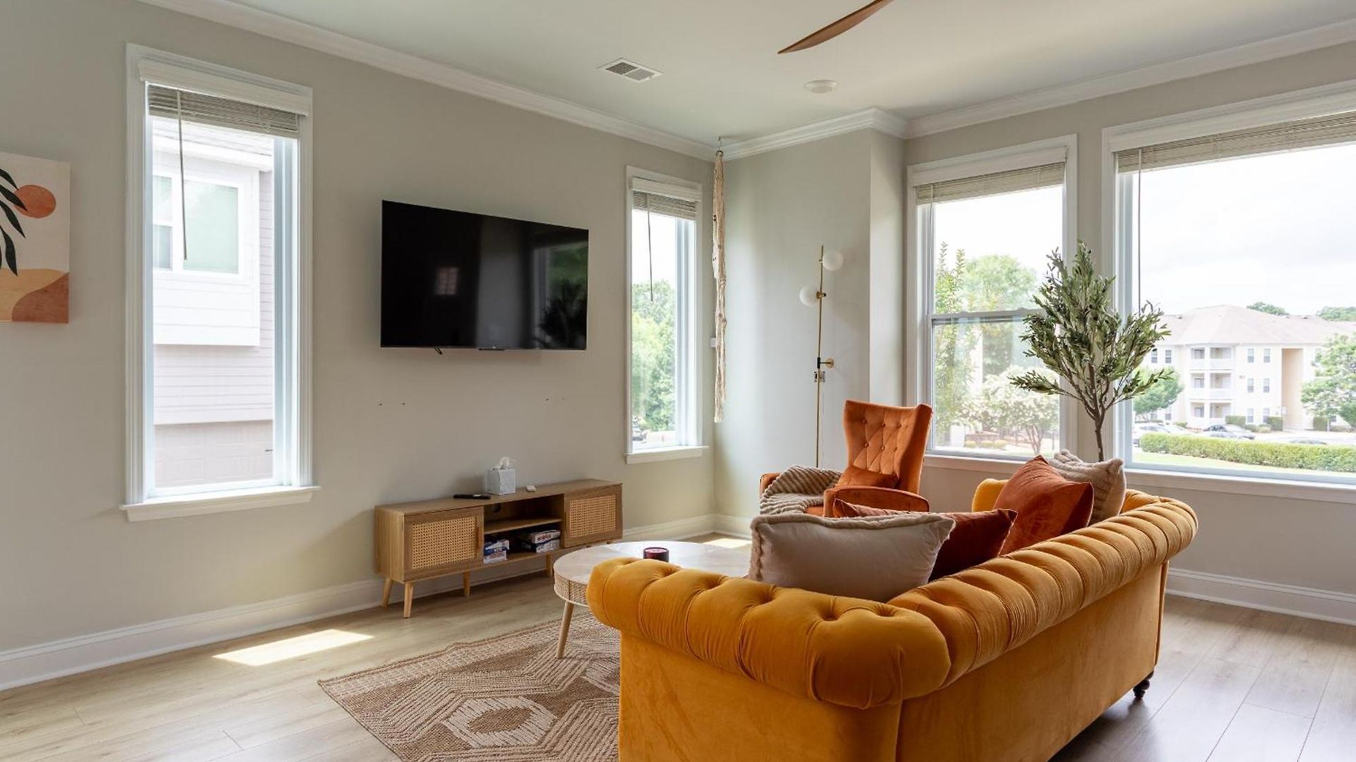 Bohemian Style House Close To Stadiums And Uptown Villa *