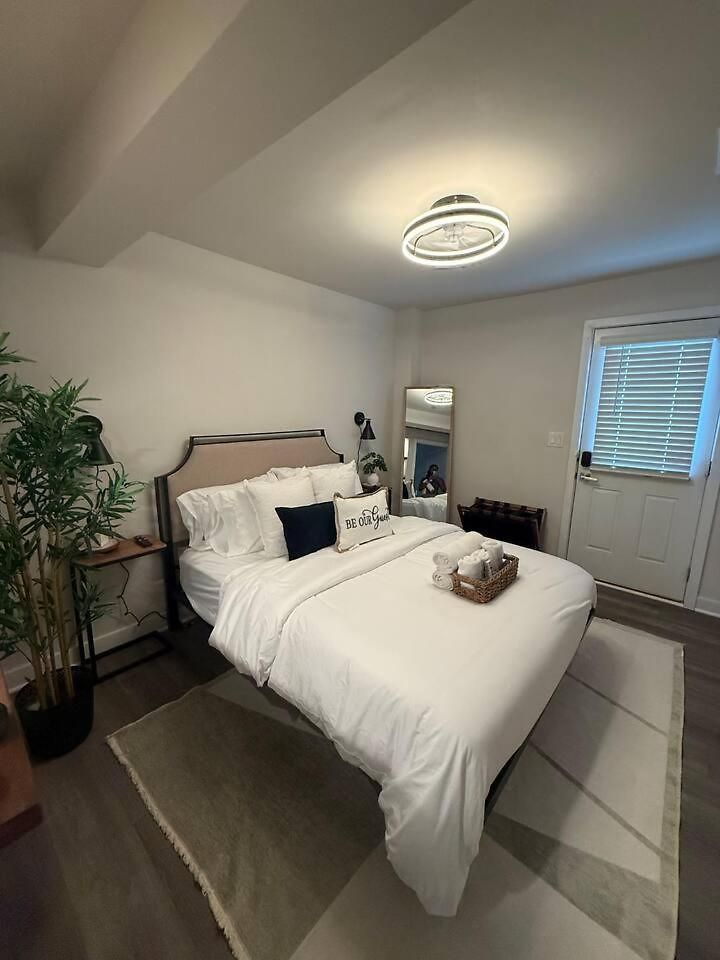 Boutique Retreat Coffee Bar Near Unc Homestay *