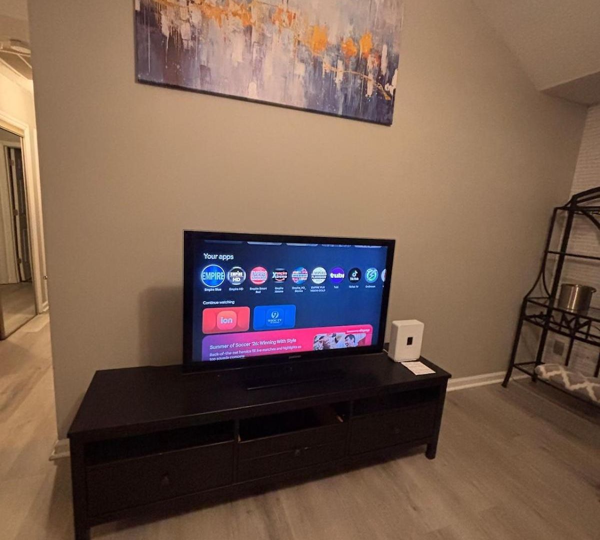 Near Uptown-sleep 6-nfl Game Day Getaway