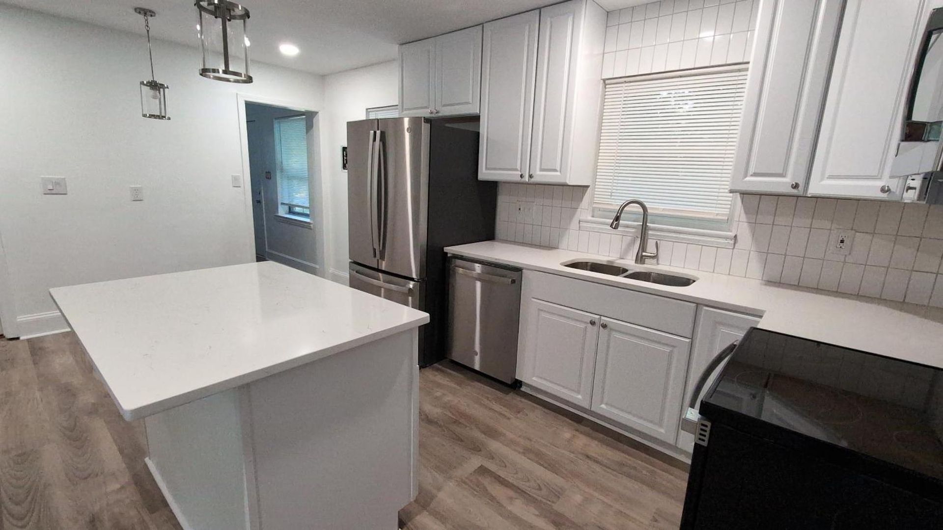 Holiday home Airport Adjacent - 15 Min To Everywhere! *
