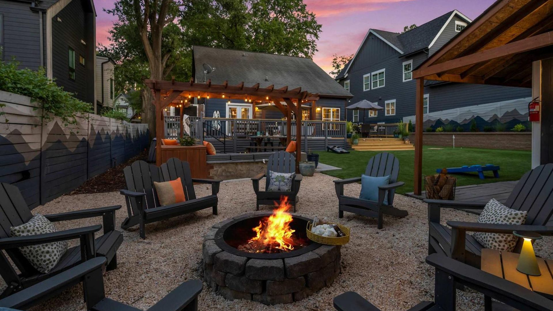 Escape To The Arts Golf Sim Theater Hot Tub Holiday home *