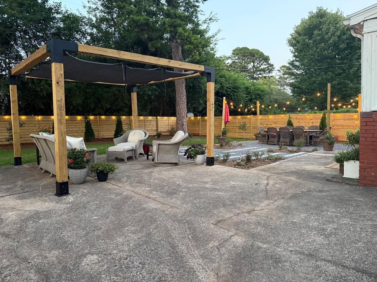 Holiday home The Latimer House Perfect For Groups Near Uptown *