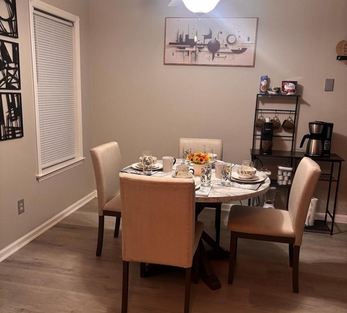 Near Uptown-sleep 6-nfl Game Day Getaway *