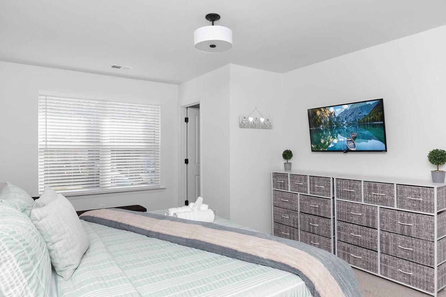 8br Near Southend/uptown W/gameroom/hottubs/fenced Holiday home *