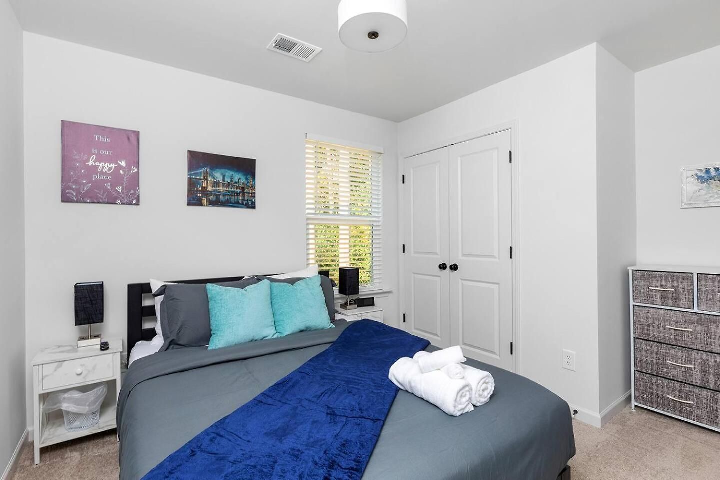 8br Near Southend/uptown W/gameroom/hottubs/fenced Holiday home