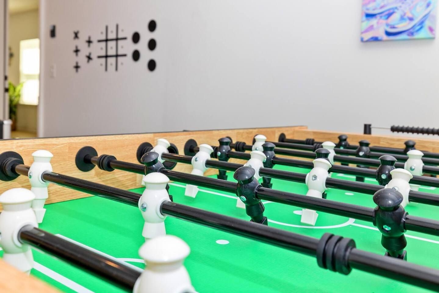 Modern 4br Hot Tub • Game • Fenced Holiday home