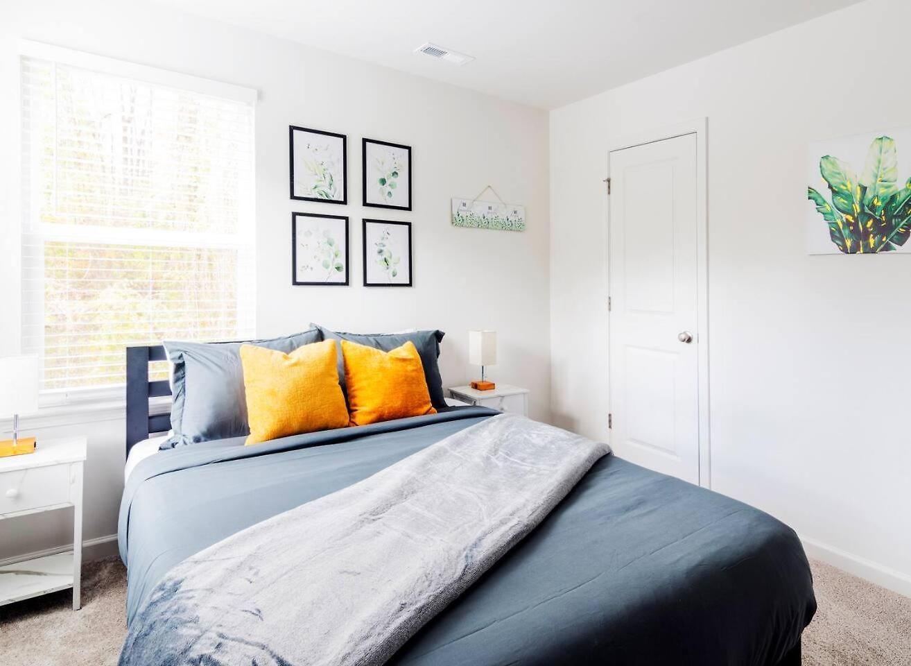 8br Near Southend/uptown W/gameroom/hottubs/fenced Holiday home