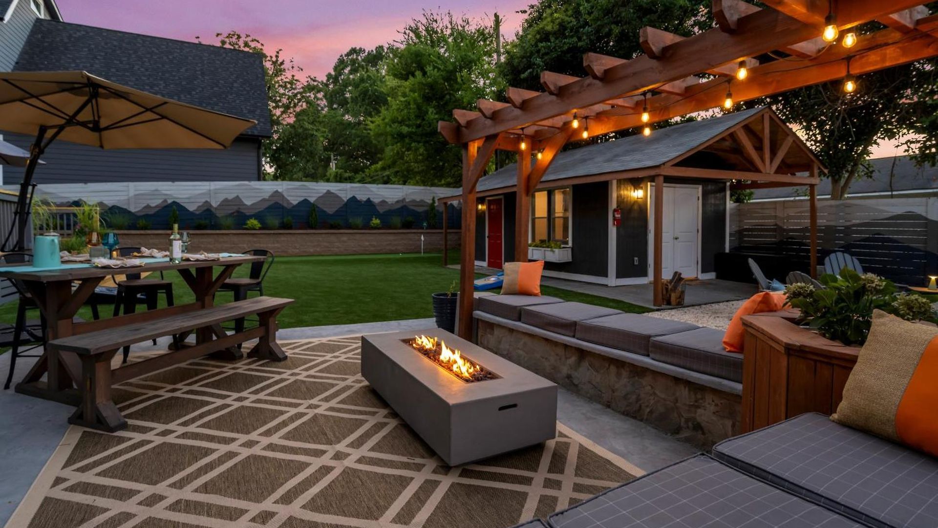 Escape To The Arts Golf Sim Theater Hot Tub Holiday home *