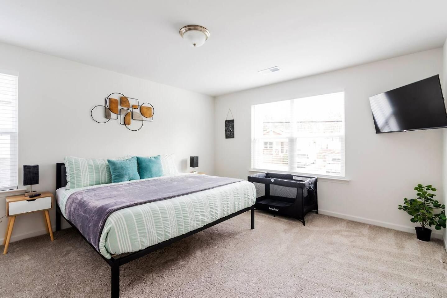 Holiday home 8br Near Southend/uptown W/gameroom/hottubs/fenced Charlotte