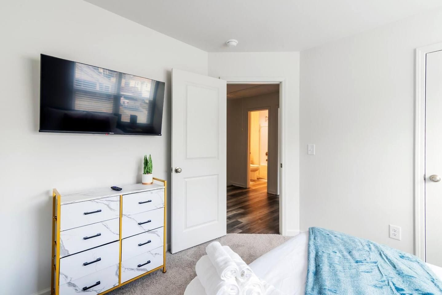 8br Near Southend/uptown W/gameroom/hottubs/fenced