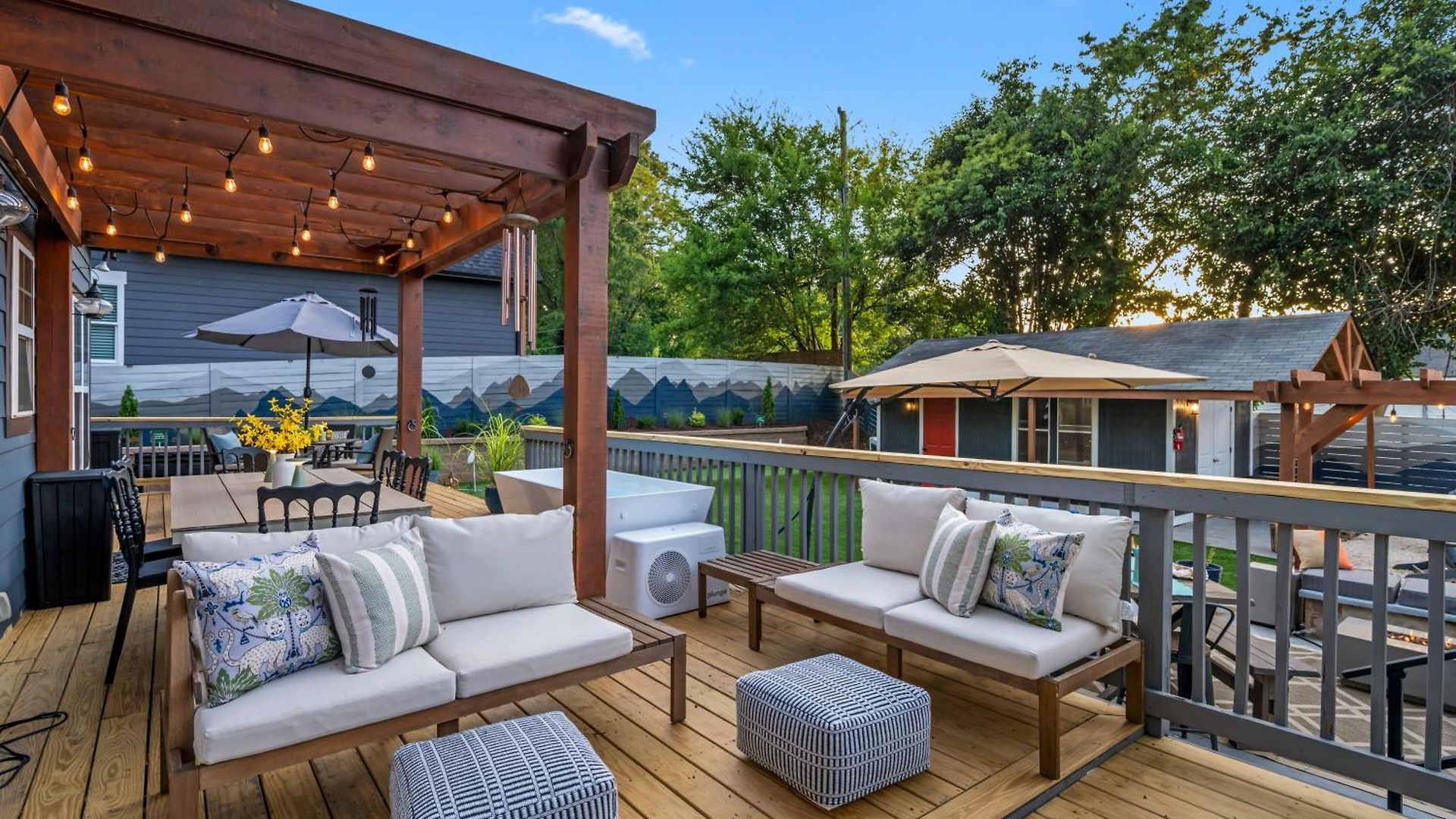 Escape To The Arts Golf Sim Theater Hot Tub Holiday home