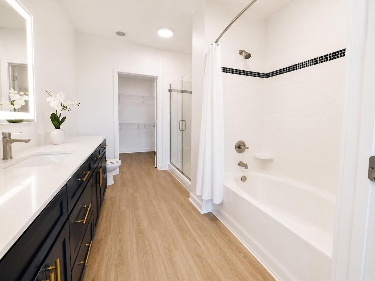 Bofa 8 Min King Balcony Pool W Parking Apartment