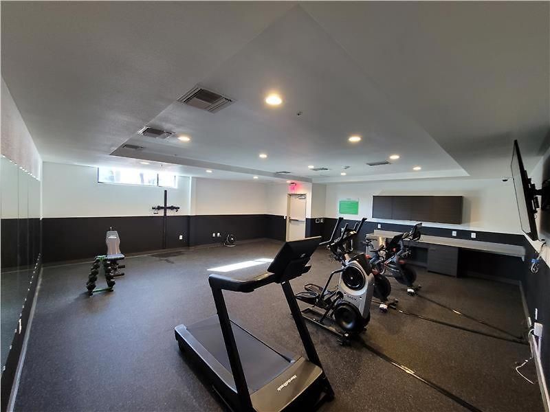 Prime East Downtown W Pool Gym Laundry