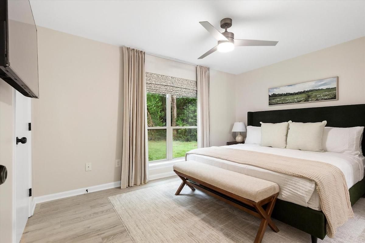 Bright & Relaxing 2br Near Ballantyne Apartment *
