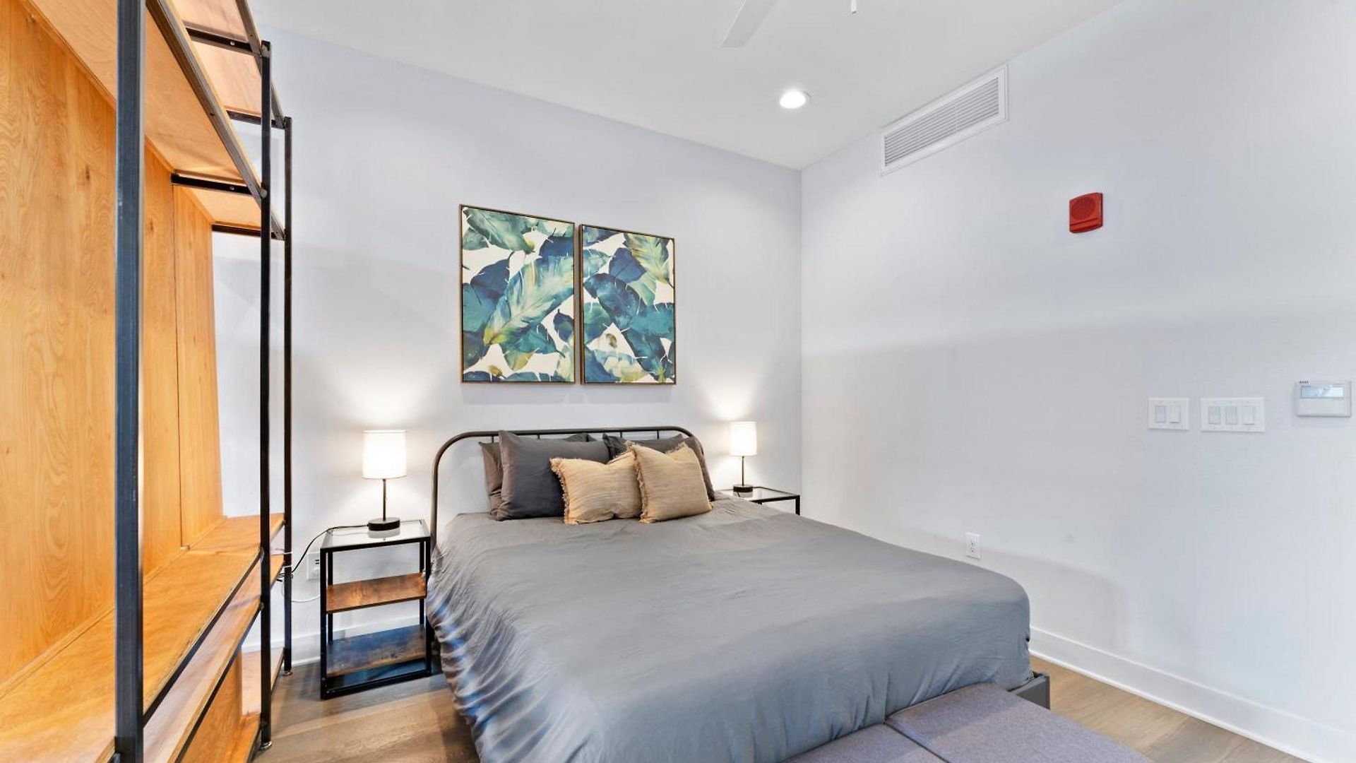 Prime East Downtown W Pool Gym Laundry *