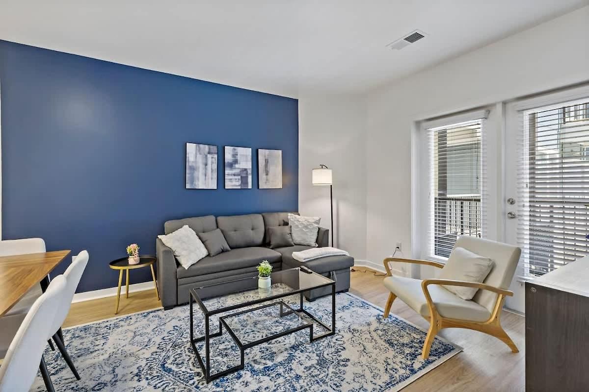 Near Dt Cpcc Lynx With Pool Gym Wd Parking Apartment *