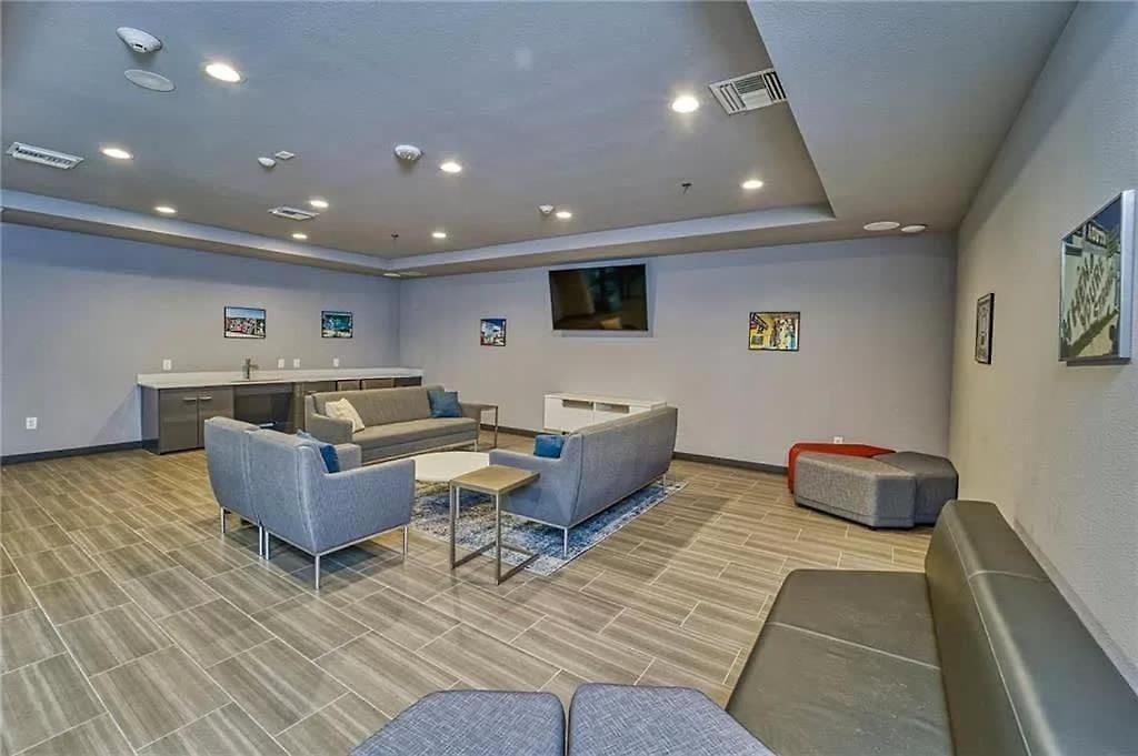 Prime East Downtown W Pool Gym Laundry * Charlotte