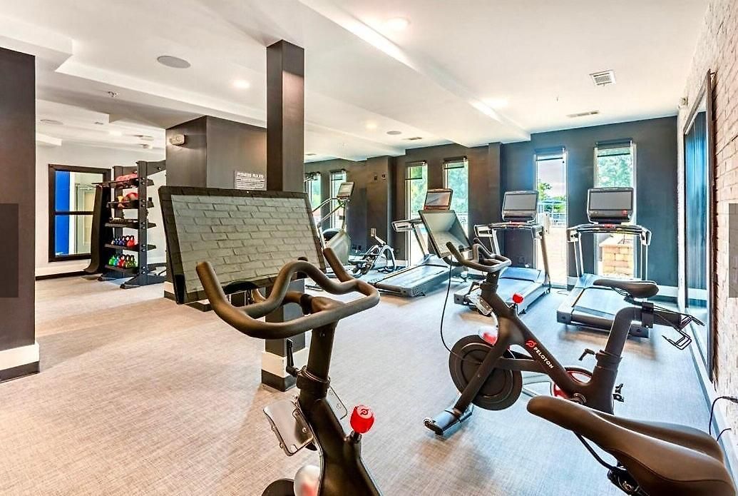 Apartment Spacious Uptown Luxury Escape *