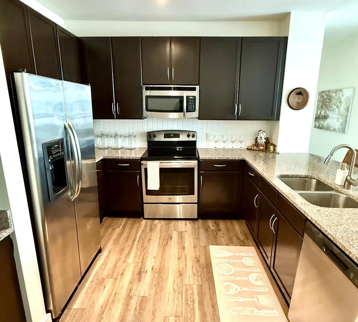 Spacious Uptown Luxury Escape *