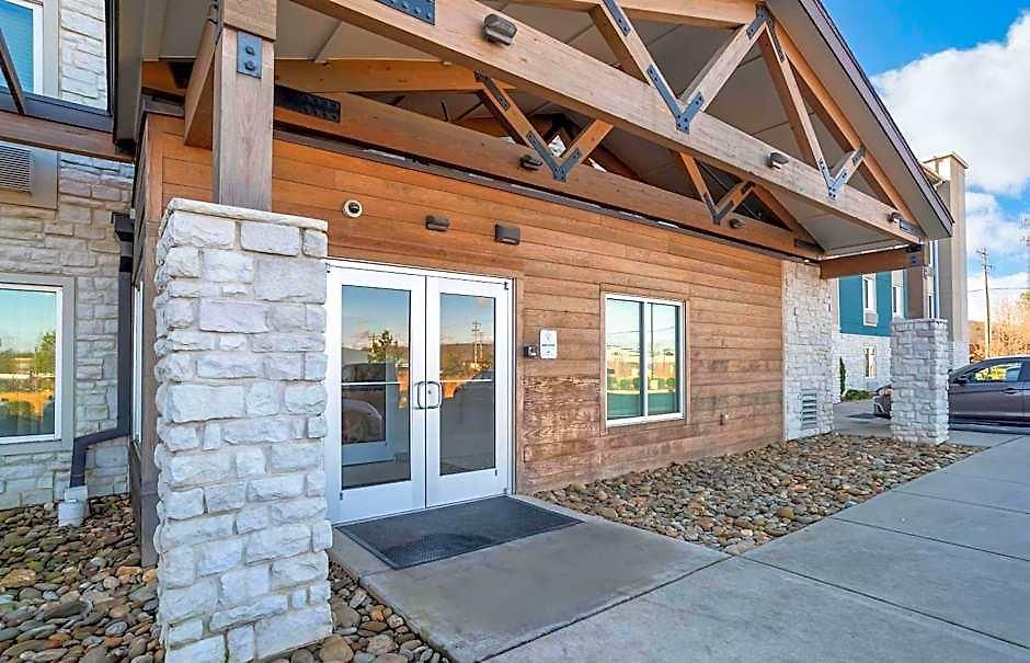 Extended America Select - - Northlake Hotel 3*