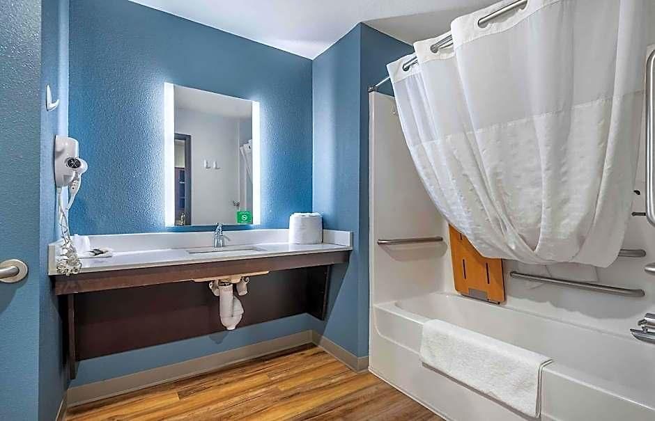 Extended America Select - - Northlake 3* Charlotte