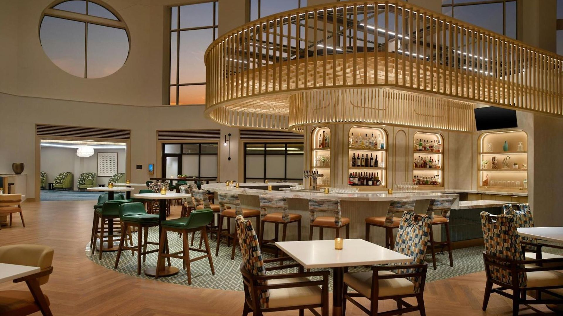 Renaissance Southpark Hotel 4*