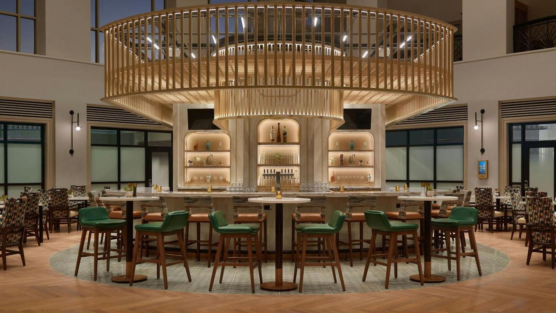 Hotel Renaissance Southpark 4*