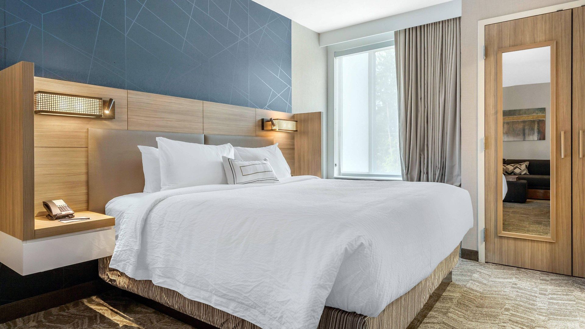 Springhill Southwest Hotel