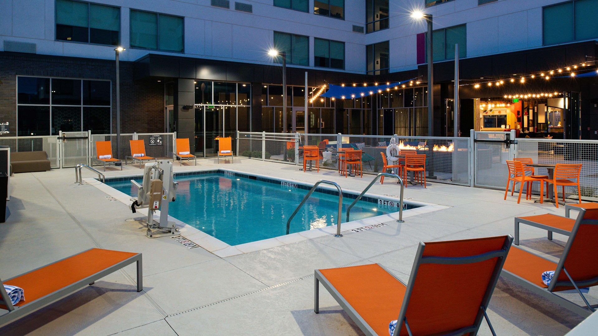 Aloft By Marriott Airport Charlotte